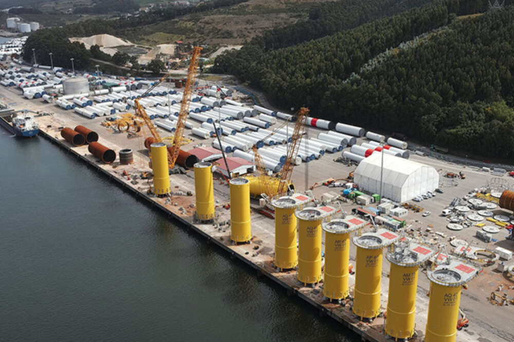 Piezas de transición de Windar en el puerto de Avilés. Foto: Iberdrola.
