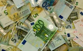 Los clientes pueden participar en un sorteo de cinco abonos de 1.000 euros. Foto: Canva.