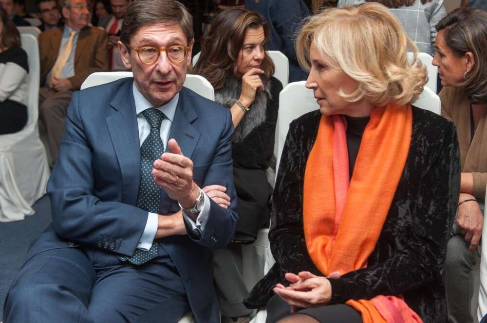 José Ignacio Goirigolzarri, presidente de Caixabank, y María Dolores Dancausa, CEO de Bankinter