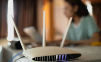 los expertos de la compañía han diseñado un router de vanguardia que ofrece conectividad WiFi 6. Foto: Envato