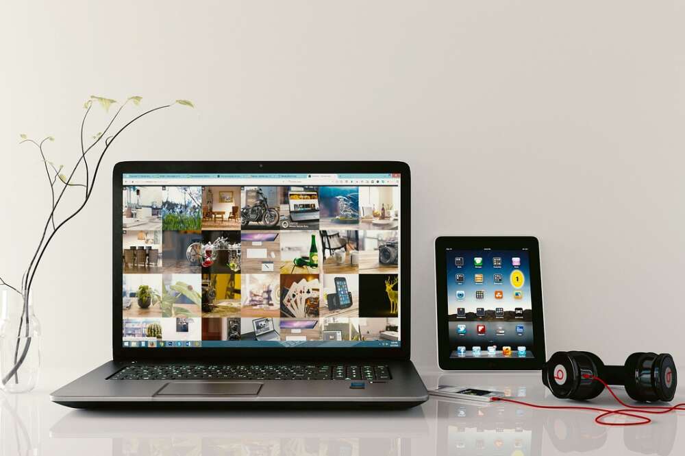 Los usuarios podrán obtener una televisión, un portátil, un móvil o una tablet de forma gratuita. Foto: Freepik.