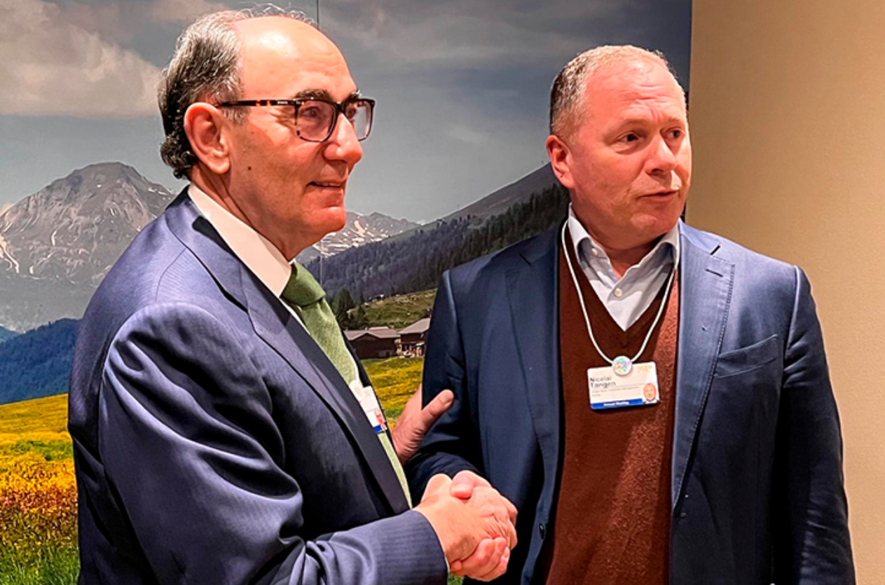 El presidente de Iberdrola, Ignacio Galán, con el consejero delegado del fondo soberano de Noruega, Norges Bank Investment Management, Nicolai Tangen. Foto: Iberdrola.