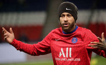 Neymar, durante un entrenamiento con el PSG