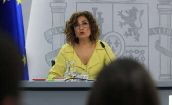 MADRID, 03/10/2023.- La ministra de Hacienda en funciones, María Jesús Montero, comparece rueda de prensa tras la reunión del Consejo de Ministros este martes en el complejo del Palacio de la Moncloa, en Madrid. EFE/ Zipi