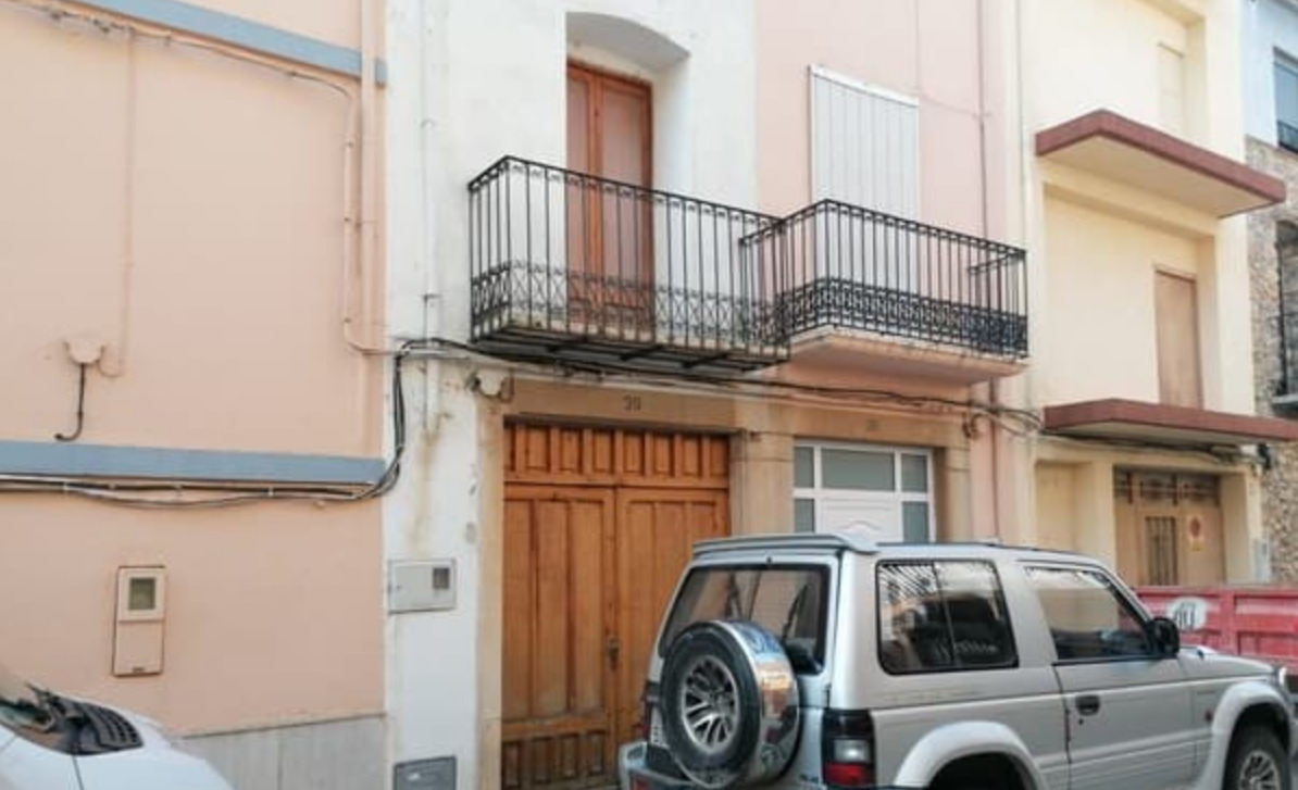 El precio del chalet ubicado en Canet lo Roig se recorta a la mitad. Foto: Haya Inmobiliaria.