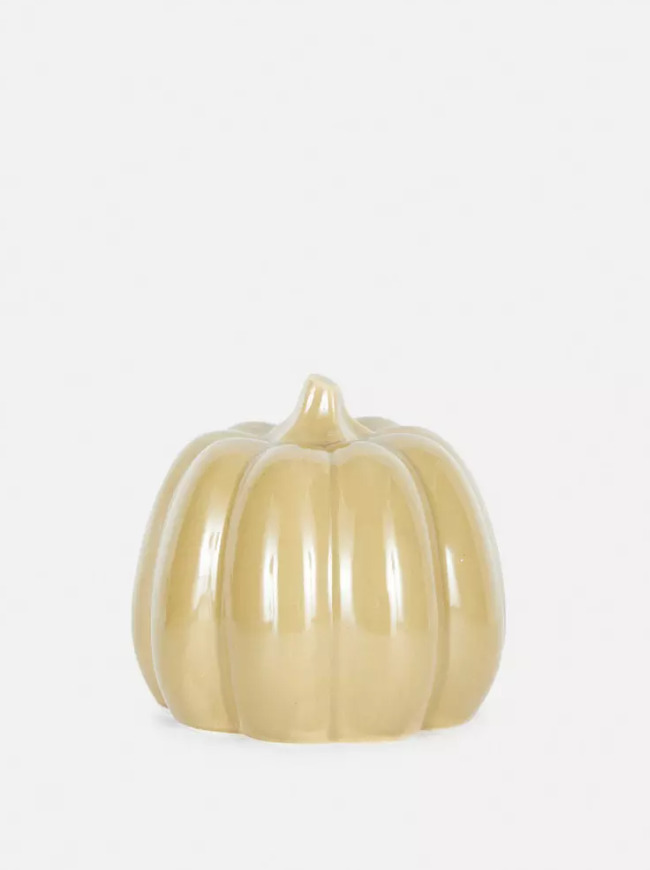 El adorno de cerámica con forma de calabaza de Primark