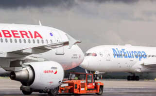 Aviones de Iberia y de Air Europa