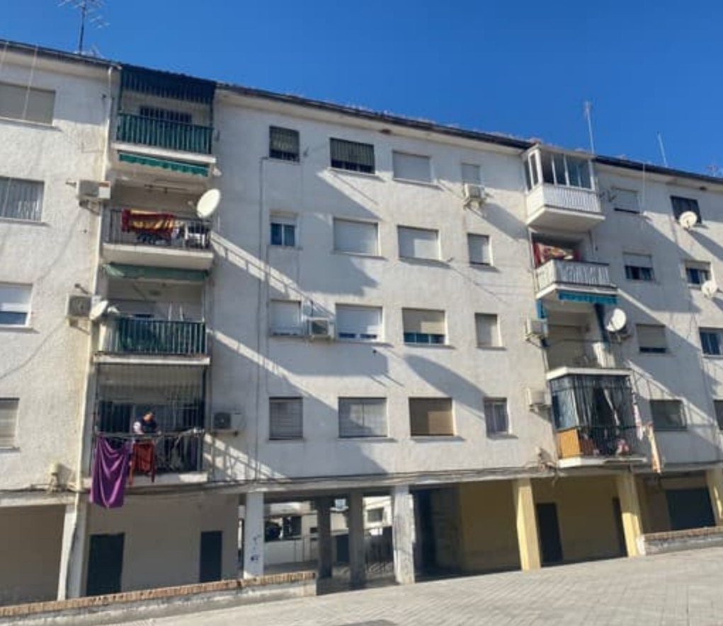 El piso en el barrio de La Cartuja de Granada se vende por 49.000 euros. Foto: Haya Inmobiliaria.