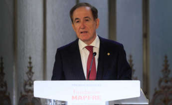 MADRID, 10/10/2023.- El presidente de la Fundación Mafre Antonio Huertas intervien en la entrega de los Premios Sociales 2023 de la Fundación MAPFRE, este martes en Madrid. EFE/ Fernando Alvarado