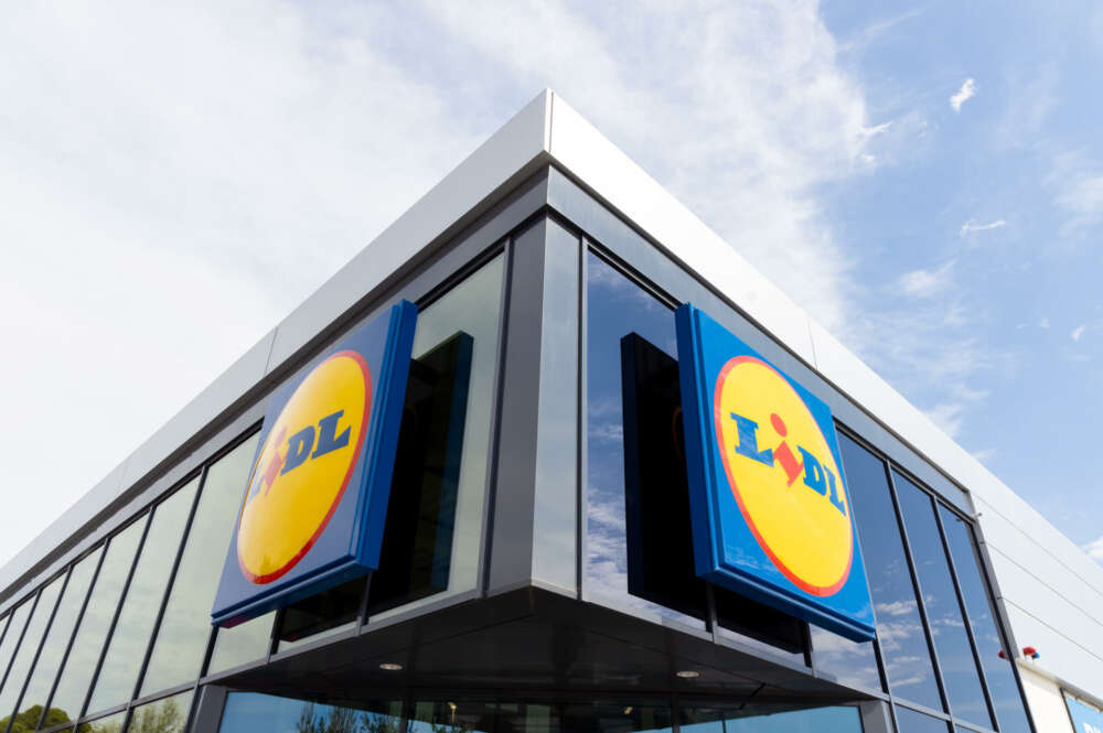 Fachada exterior de una tienda de Lidl