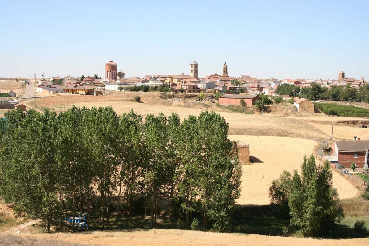 La vivienda situada en Mayorga tiene un precio de 75.000 euros. Foto: Wikipedia.