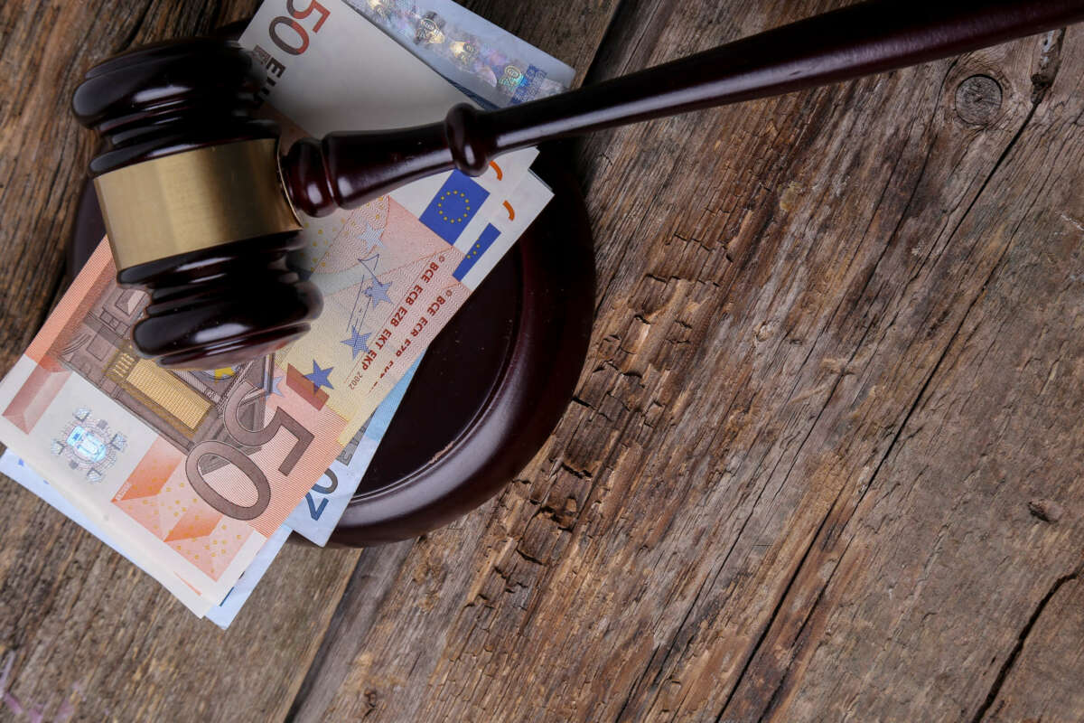 Las multas más graves pueden alcanzar los 20 millones de euros. Imagen: Freepik.