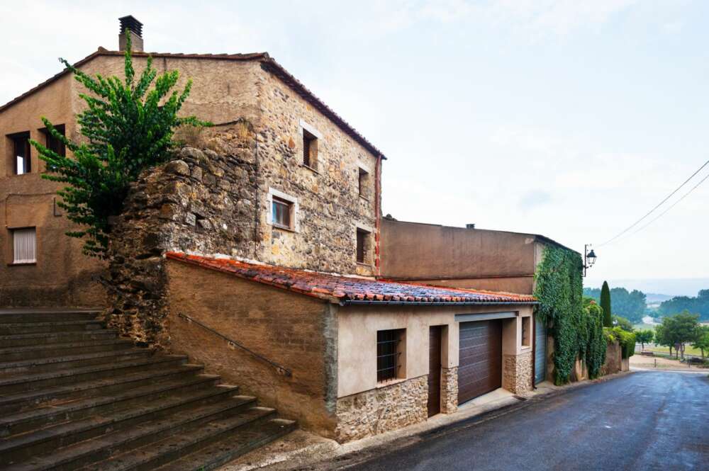 Gran parte de las viviendas se concentran en Castilla y León o Andalucía. Foto: Freepik.