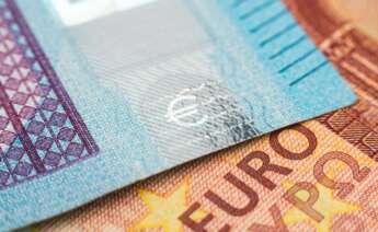 Algunos beneficiarios de una prestación del sistema público se embolsarán más de 6.000 euros en noviembre. Foto: Freepik.