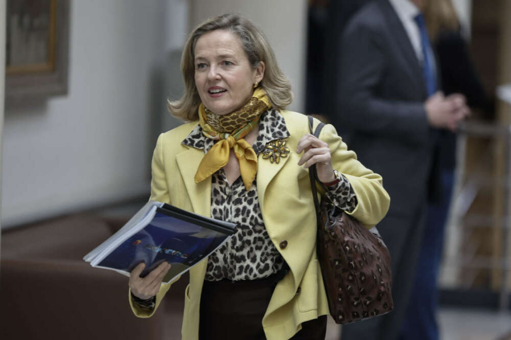 MADRID , 19/12/2023.- La vicepresidenta Nadia Calviño durante la sesión de control al Gobierno celebrada este martes por el pleno del Senado. EFE/ Sergio Pérez