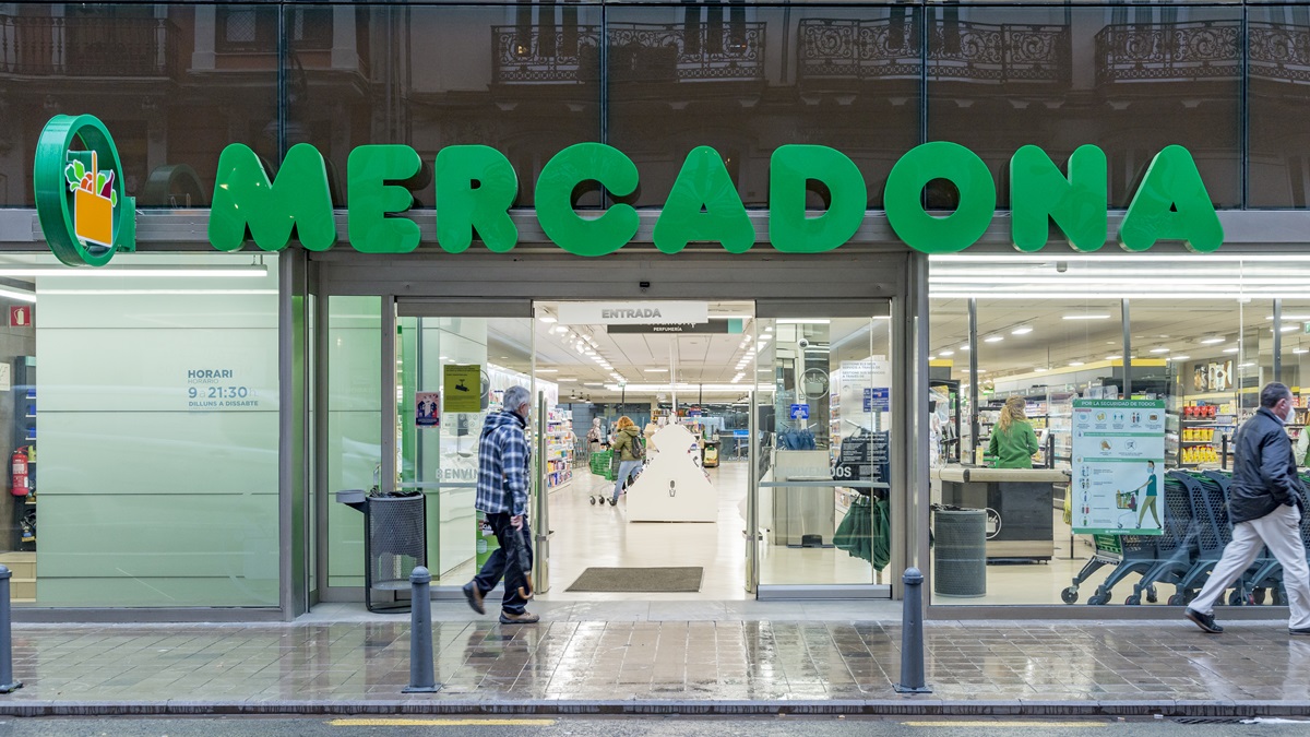 Entrada de una tienda de Mercadona