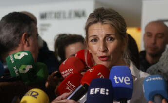 Yolanda Díaz vuelve a chocar contra Nadia Calviño. Foto EFE/Luis Tejido