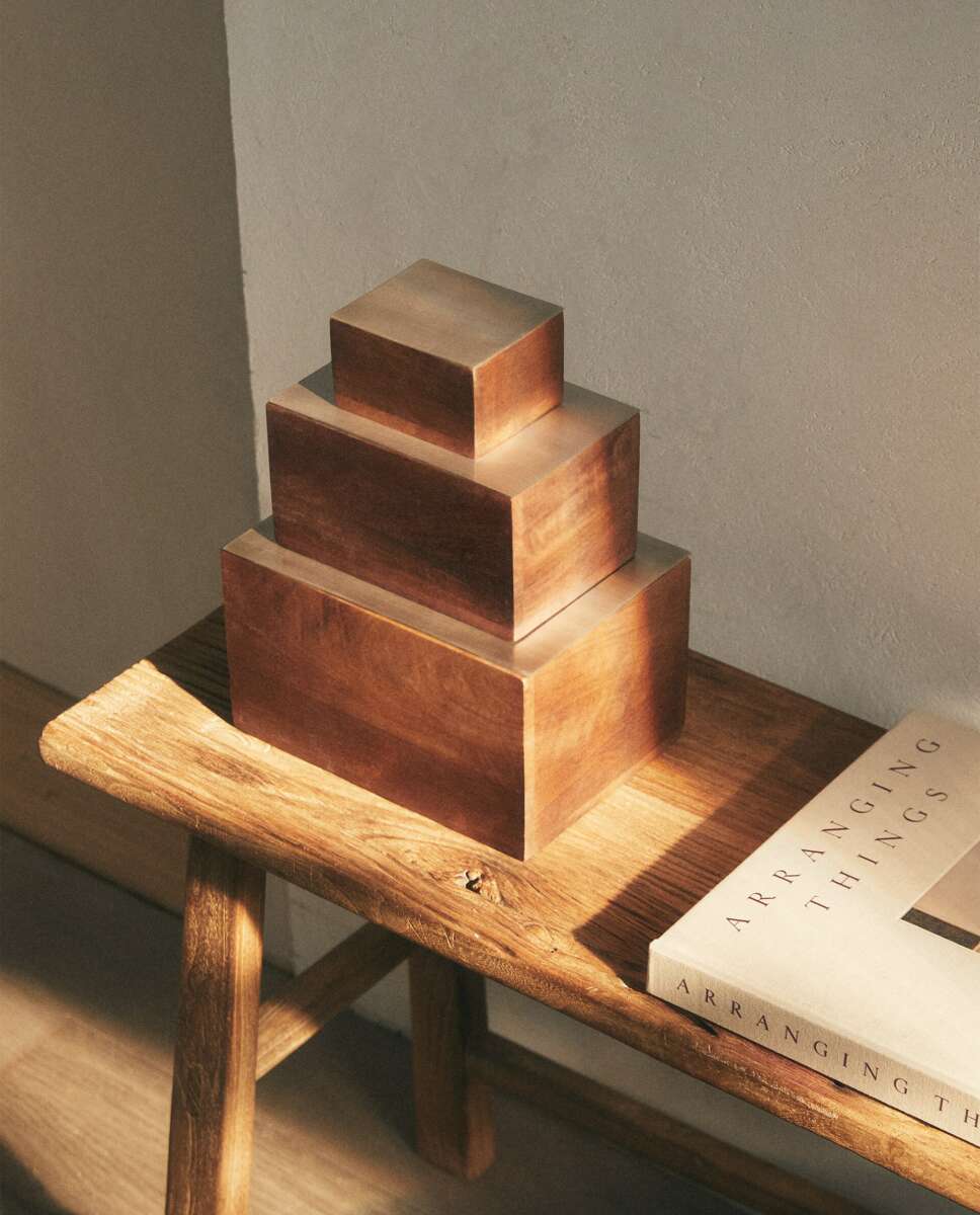 La caja de madera y metal de decoración de Zara Home