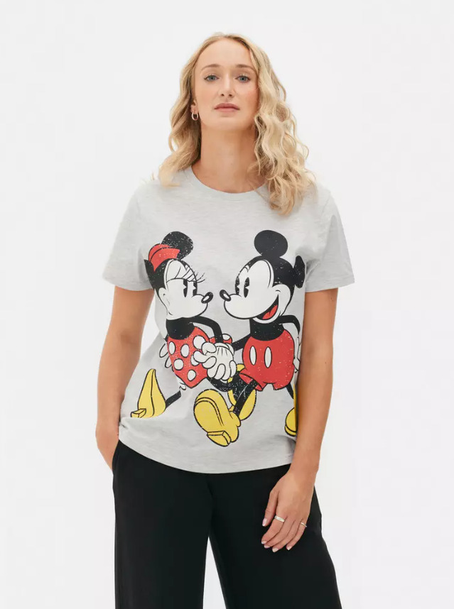 La camiseta estampada de Minnie y Mickey de Primark