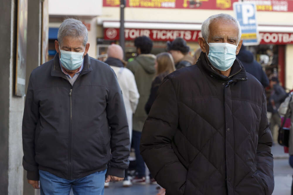 Sanidad ha pedido a las comunidades la obligatoriedad de la mascarilla. EFE/ J.P.GANDUL