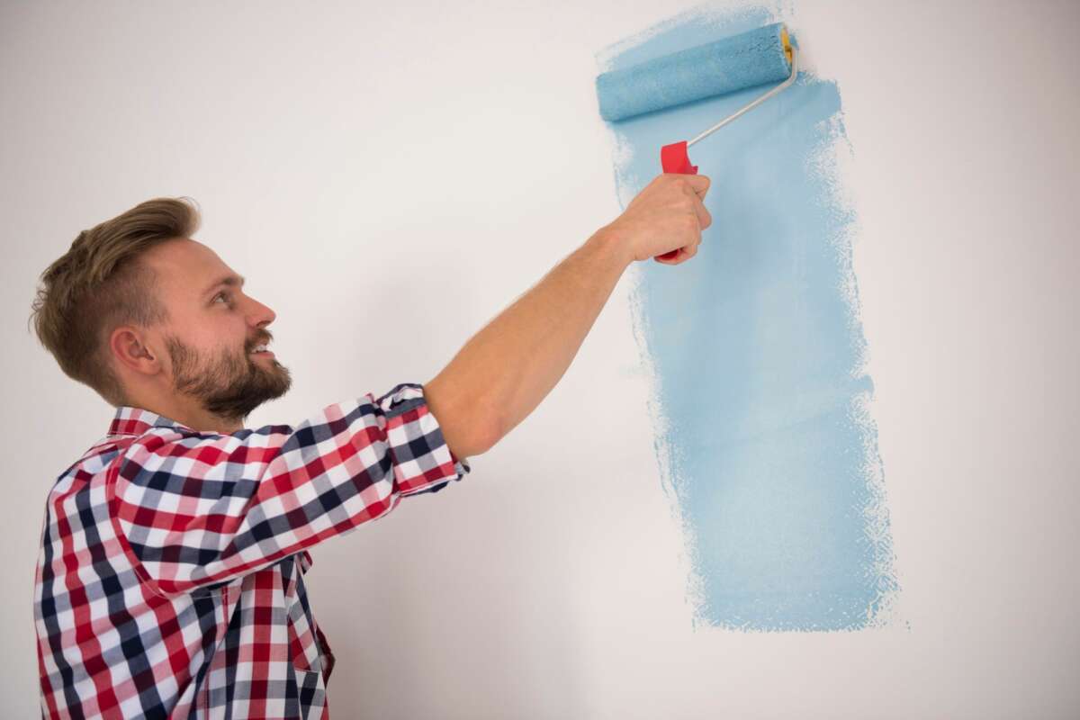El propietario deberá encargarse de la pintura y limpieza de la vivienda para prepararla para el próximo inquilino. Foto: Freepik.