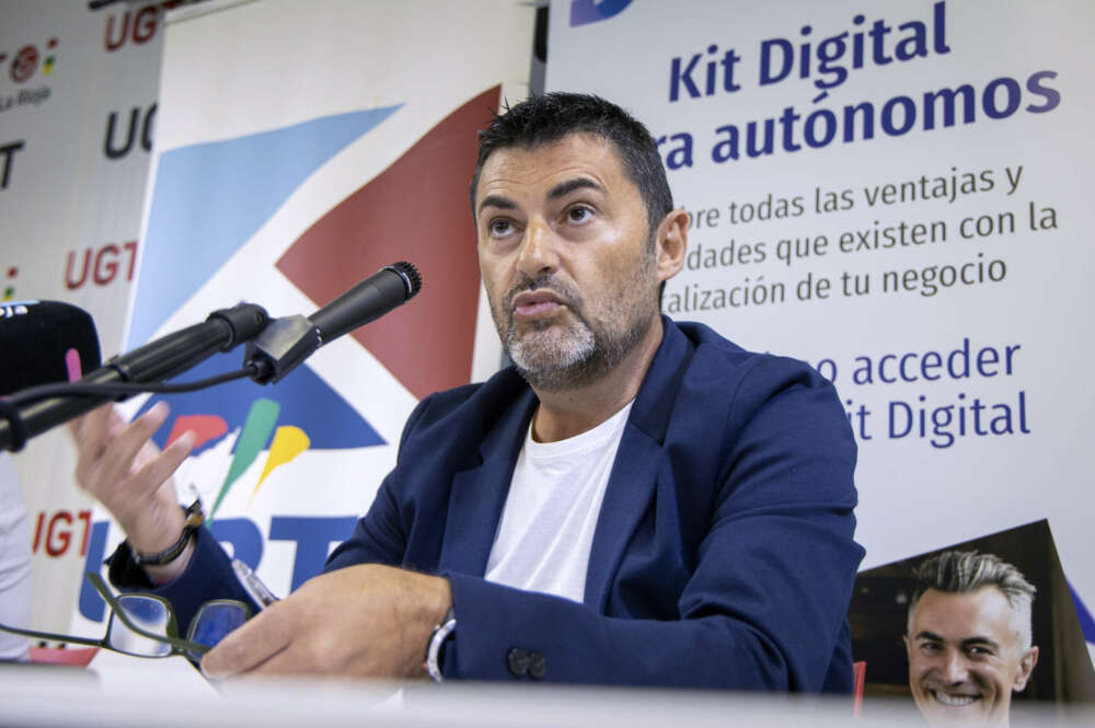 LOGROÑO, 31/07/2023.- El presidente nacional de la Unión de Profesionales y Trabajadores Autónomos (UPTA), Eduardo Abad durante una rueda de prensa en la que han analizado la situación de este colectivo, las pensiones y el "kit" digital, este lunes en Logroño. EFE/Raquel Manzanares