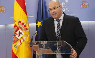 El portavoz del PP en el Congreso de los Diputados, Miguel Tellado realiza declaraciones en el marco de la reunión de la Junta Portavoces del Congreso este martes en Madrid. EFE/ J P Gandul