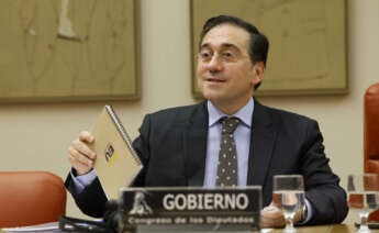 MADRID, 05/02/2024.- El ministro de Asuntos Exteriores, Unión Europea y Cooperación, José Manuel Albares, comparece ante la Comisión de Cooperación Internacional para el Desarrollo, este lunes en el Congreso de los Diputados en Madrid. Albares iniciará este lunes en Doha (Catar) una gira oficial por países del Golfo Pérsico, ha informado el Gobierno. EFE/ Chema Moya