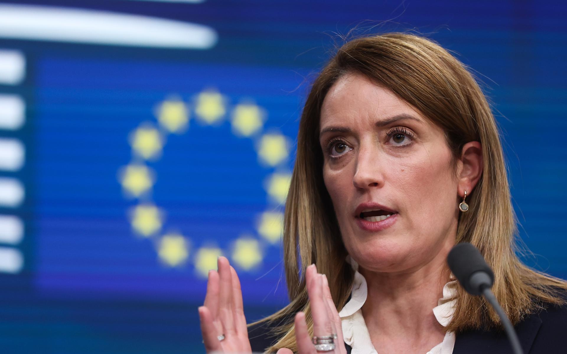 La presidenta del Parlamento Europeo, Roberta Metsola, Foto: EFE/EPA/OLIVIER HOSLET