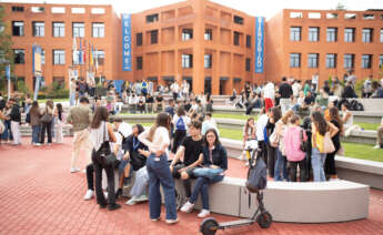 Alumnos de la UAX, durante la jornada de bienvenida. Foto de UAX