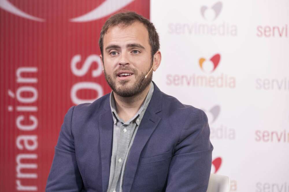 Alberto Escribando durante la entrevista en Servimedia | Foto de Jorge Villa