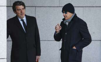 Juan Carlos Cueto, a su llegada a la Audiencia Nacional, investigado por el caso Koldo, el 28 de febrero. Foto: EFE.