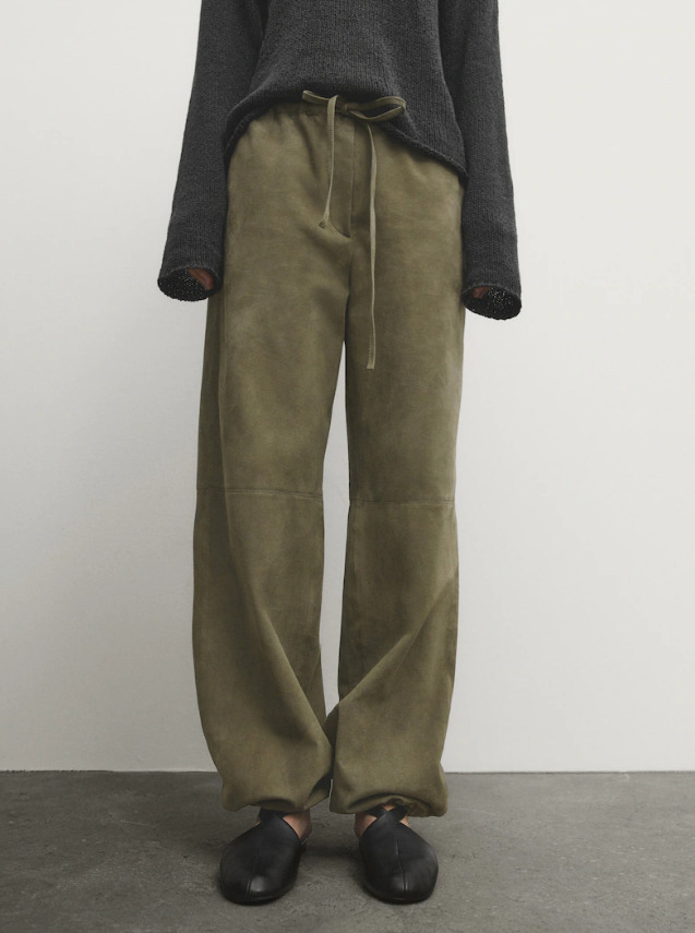 El pantalón de piel ante jogger de Massimo Dutti