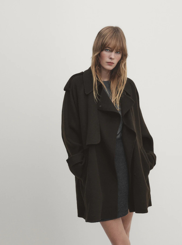 El abrigo efecto trench de Massimo Dutti outlet