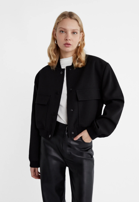 La chaqueta bomber maxi pockets de Stradivarius