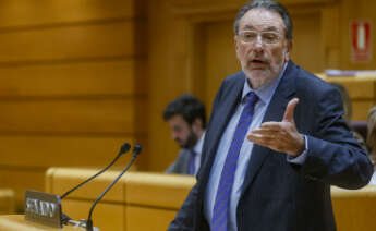 MADRID, 07/02/2024.- El senador de Junts Josep Lluís Cleries i González durante su intervención en el pleno del Senado, este miércoles. EFE/Fernando Alvarado
