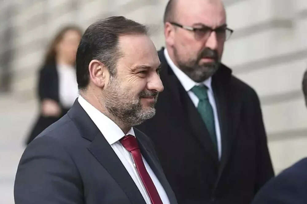 El exministro de Transportes, José Luis Ábalos, y su exasesor, Koldo García. Foto: EFE.