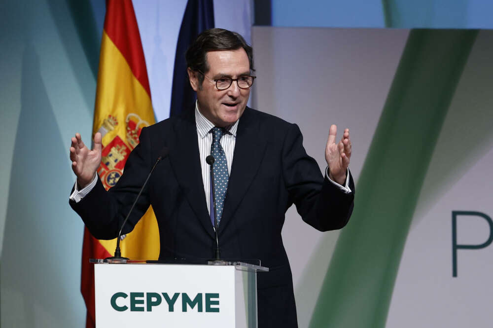 MADRID, 29/01/2024.- El presidente de la CEOE, Antonio Garamendi interviene en la entrega de la 10 edición de los premios de la Confederación Española de la Pequeña y Mediana Empresa (Cepyme), este lunes en el Museo Reina Sofía de Madrid. EFE/ Chema Moya