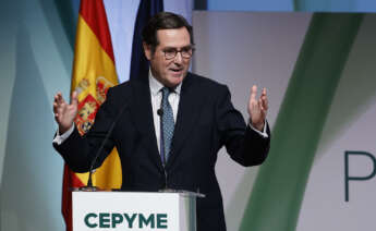 MADRID, 29/01/2024.- El presidente de la CEOE, Antonio Garamendi interviene en la entrega de la 10 edición de los premios de la Confederación Española de la Pequeña y Mediana Empresa (Cepyme), este lunes en el Museo Reina Sofía de Madrid. EFE/ Chema Moya