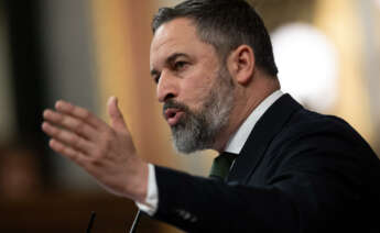 MADRID, 30/01/2024.- El líder de Vox, Santiago Abascal, interviene en el pleno extraordinario del Congreso de los Diputados en Madrid que debate la ley de amnistía. La votación vuelve a estar en el aire tras la advertencia de Junts de que no apoyará el texto si el PSOE se niega a modificarlo. Los independentistas han reunido de urgencia a su dirección. EFE/ Daniel González