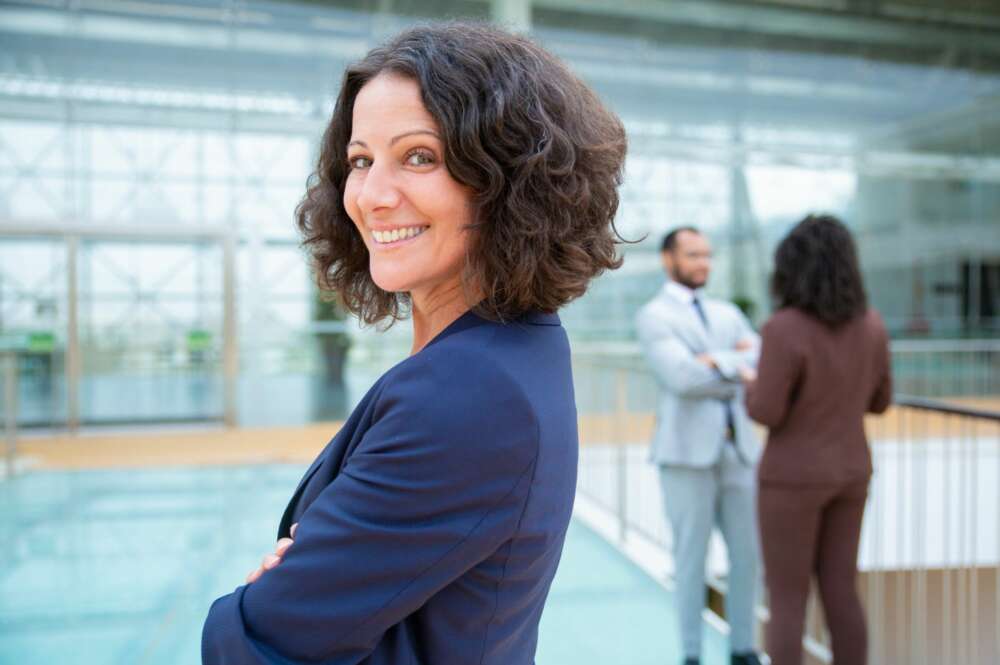 Una mujer directiva. Foto: Freepik.