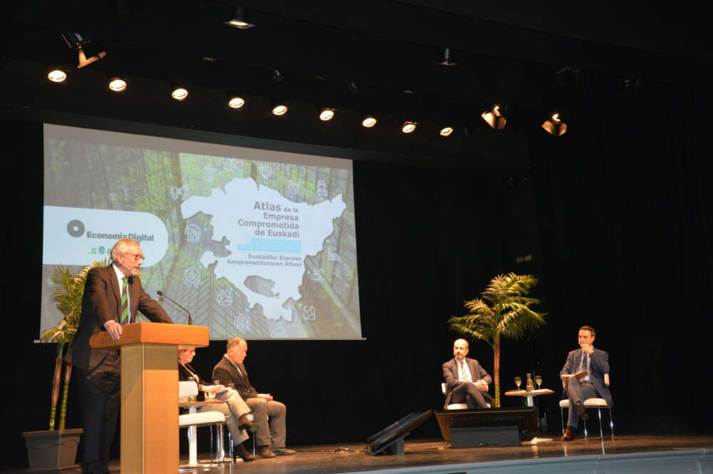 El CEO de Grupo Economía Digital, Juan García, durante la presentación del Atlas de la Empresa Comprometida de Euskadi