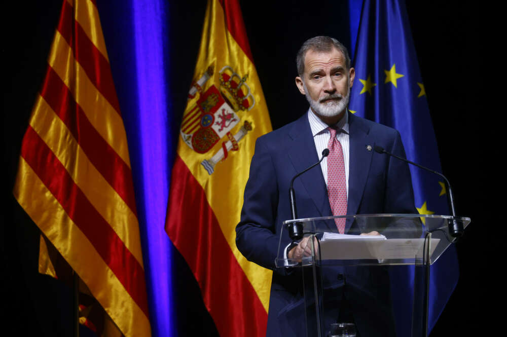 GRAFCAT9813. BARCELONA, 14/02/2024.- El rey Felipe VI durante el acto de entrega de despachos a los 160 jueces de la nueva promoción de la Cerrera Judicial. EFE/Quique García