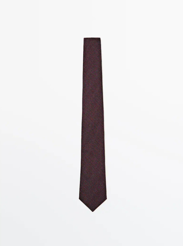 La corbata con motivos geométricos de Massimo Dutti