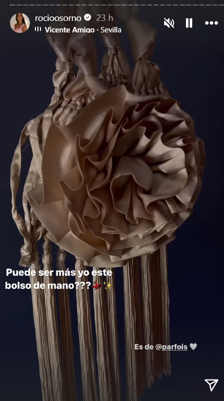 El bolso de mano de Parfois con flor