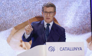 BARCELONA, 03/04/2024.- El presidente del PP, Alberto Núñez Feijóo, participa en el acto de presentación de candidatos del PP en Cataluña, este miércoles en Barcelona.