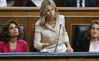 MADRID, 24/04/2024.- La vicepresidenta segunda del Gobierno y ministra de Trabajo, Yolanda Díaz, interviene en la sesión de control al Gobierno celebrada este miércoles en el Congreso. EFE/J.P. Gandul