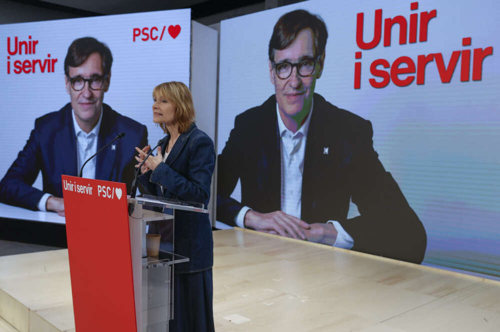 La viceprimera secretaria del PSC, Lluïsa Moret, durante la presentación este martes de la imagen de precampaña del partido. EFE/Toni Albir