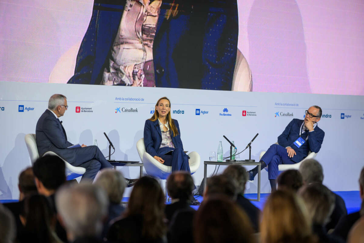 El presidente de Puig, Marc Puig; el presidenta del comité de accionistas y el consejo de supervisión de Henkel, Simone Bagel-Trah, y el presidente y CEO del grupo Zegna, Ermenegildo Zegna. Foto: Cercle d'Economia.