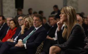 Begoña Gómez sentada en la presentación del segundo libro de su esposo, Tierra Firme